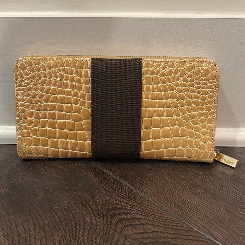 HOBO Ines Wallet/Clutch - Picture 2 of 8